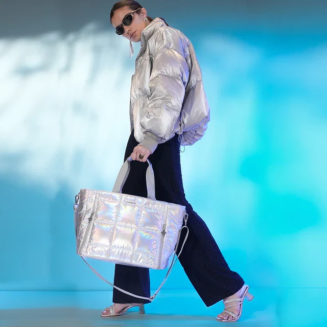 METALLIC MAGIC (TOTE BAG) - Image 17